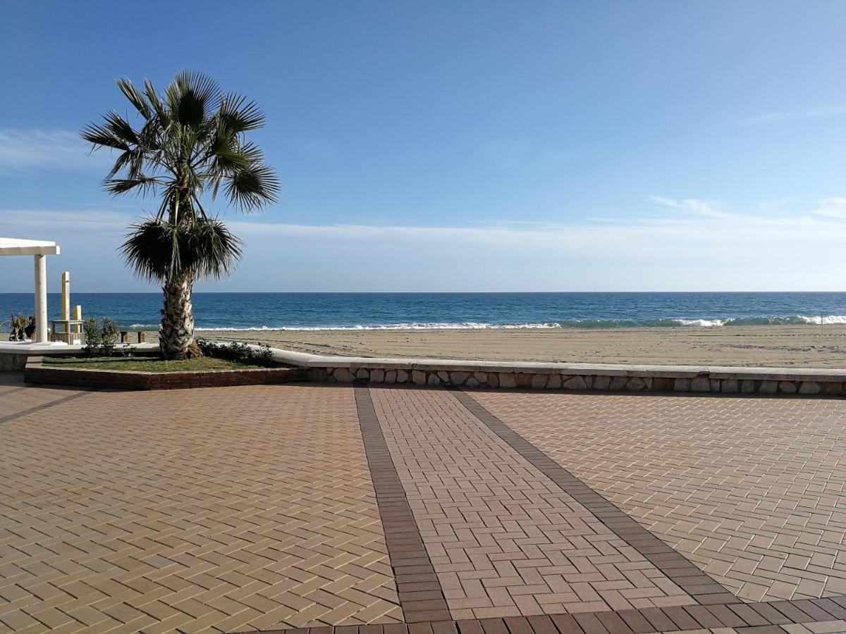 Apartamento En Fuengirola Εξωτερικό φωτογραφία